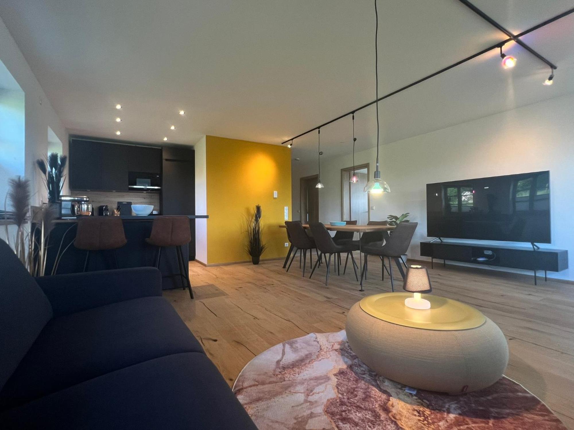Stay Nice Apartments Dorfen Naehe Muenchen Jacuzzi Grillkota 75 Zoll Tv Esterno foto