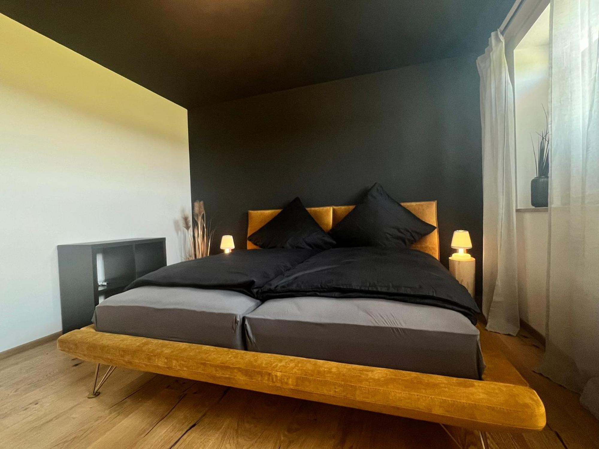 Stay Nice Apartments Dorfen Naehe Muenchen Jacuzzi Grillkota 75 Zoll Tv Esterno foto