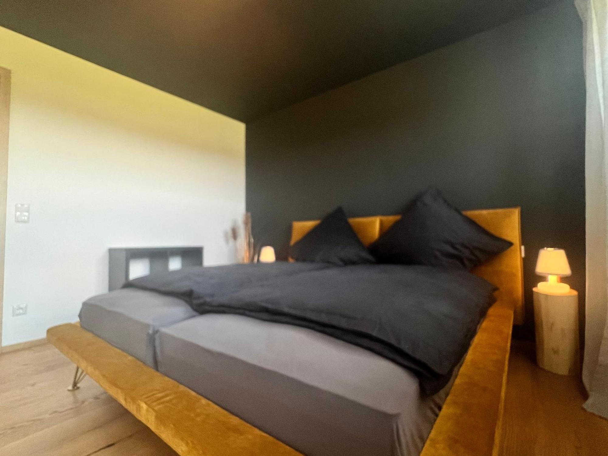 Stay Nice Apartments Dorfen Naehe Muenchen Jacuzzi Grillkota 75 Zoll Tv Esterno foto